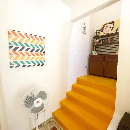 بيت للعطل Moco, Modern Comfort In Historic Of سنجليا