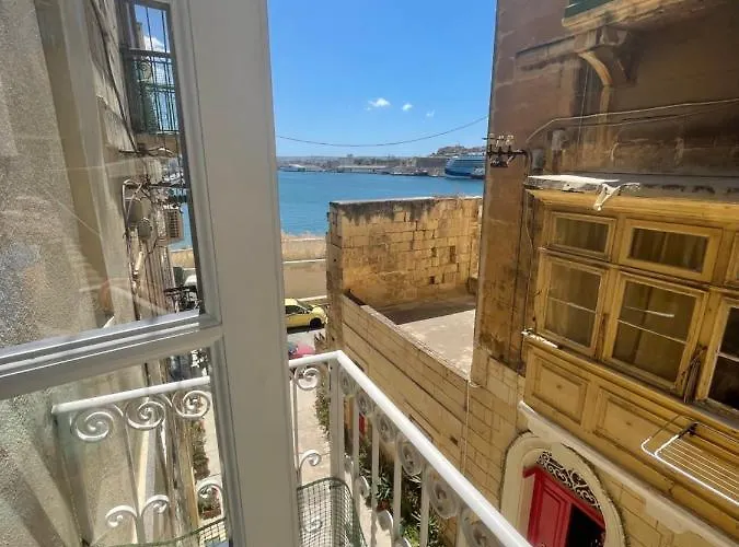 Tatil Evi Moco, Modern Comfort In Historic Of *